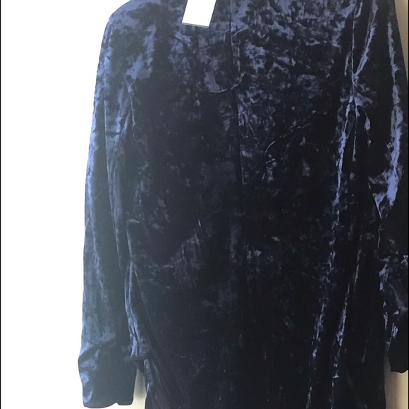 JACKET - Picture 1 of 5